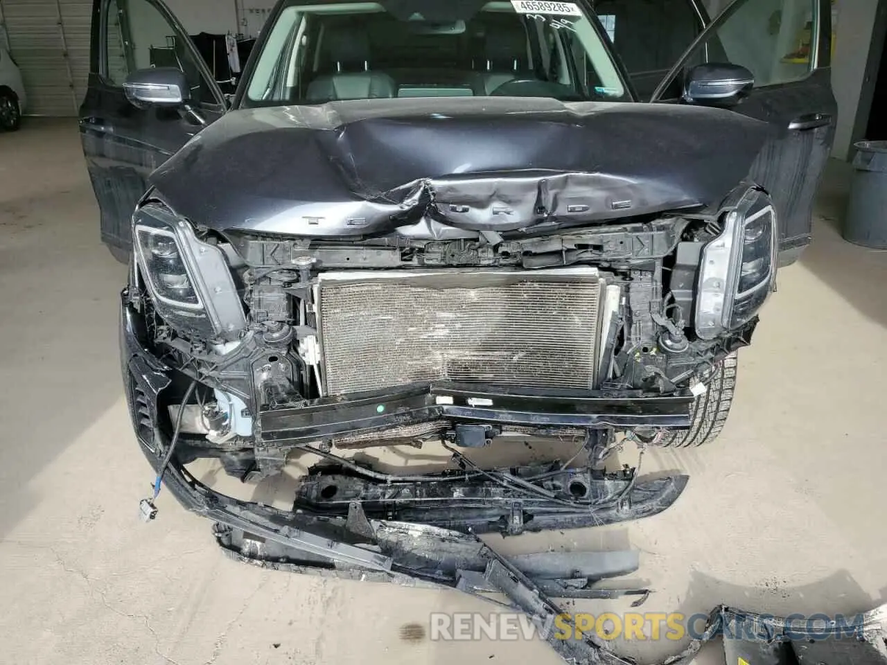 12 Photograph of a damaged car 5XYP5DHC9NG193935 KIA TELLURIDE 2022