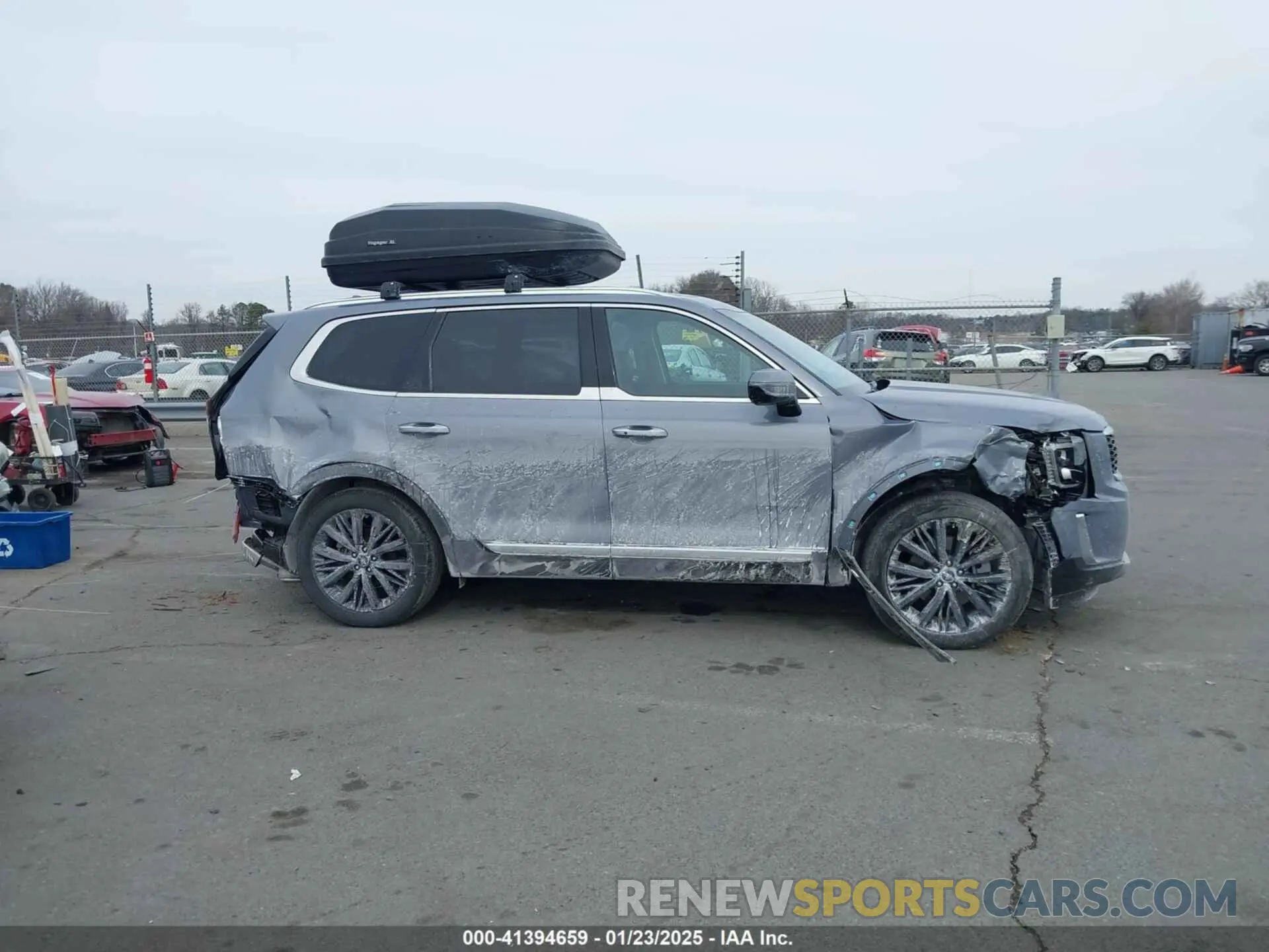 13 Photograph of a damaged car 5XYP5DHC9NG232524 KIA TELLURIDE 2022