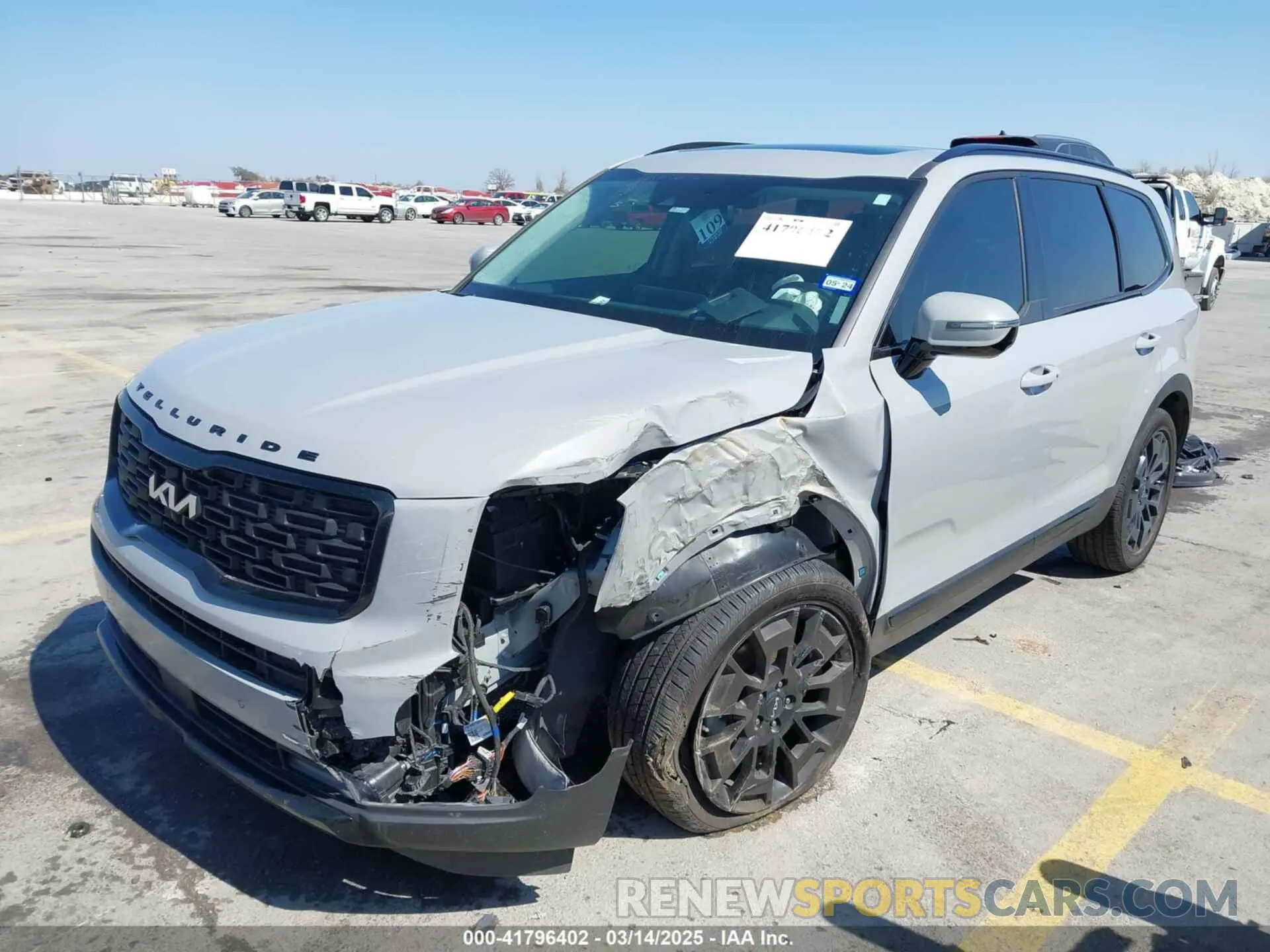 2 Photograph of a damaged car 5XYP5DHC9NG289323 KIA TELLURIDE 2022