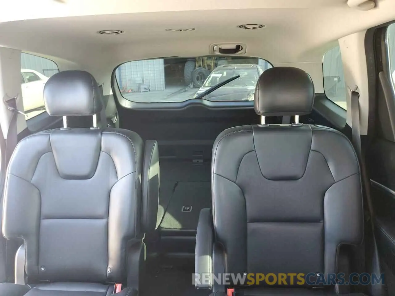 10 Photograph of a damaged car 5XYP64HC0NG223272 KIA TELLURIDE 2022