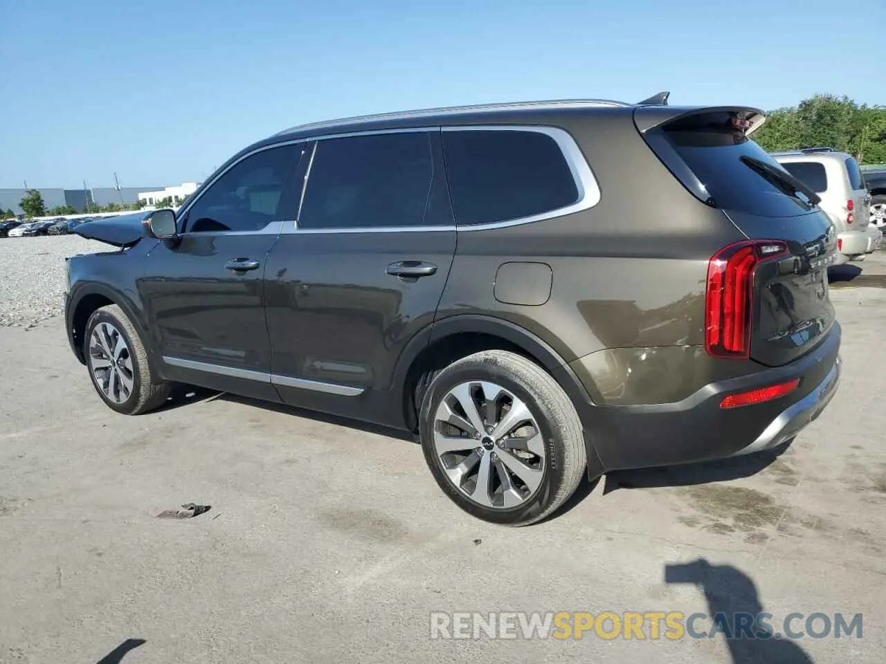 2 Photograph of a damaged car 5XYP64HC0NG223272 KIA TELLURIDE 2022