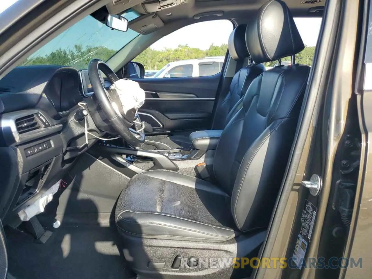 7 Photograph of a damaged car 5XYP64HC0NG223272 KIA TELLURIDE 2022