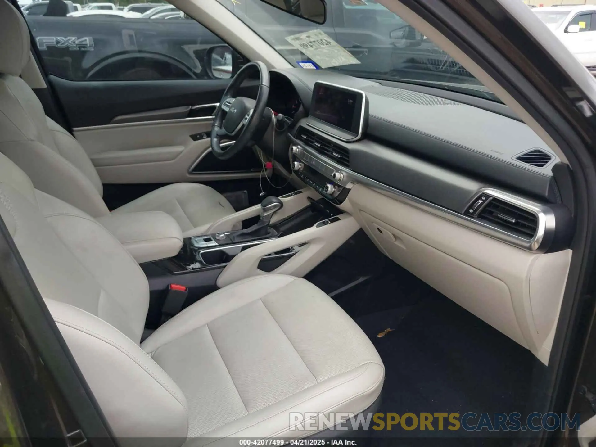 5 Photograph of a damaged car 5XYP64HC3NG256251 KIA TELLURIDE 2022