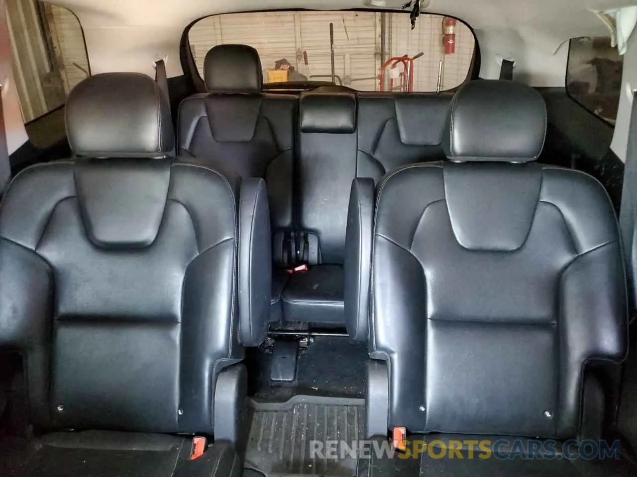 10 Photograph of a damaged car 5XYP64HC4NG265525 KIA TELLURIDE 2022