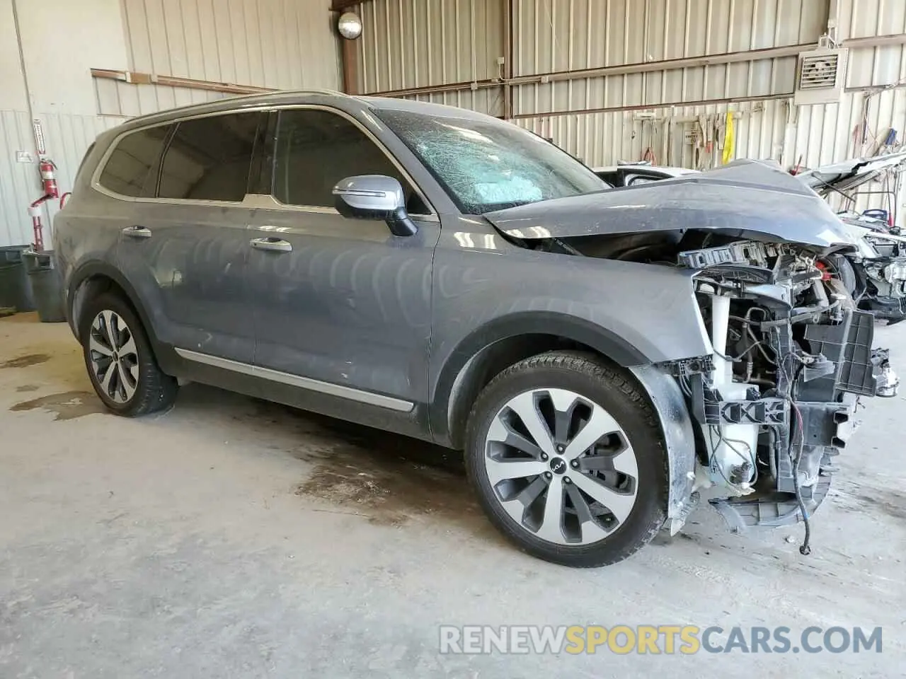 4 Photograph of a damaged car 5XYP64HC4NG265525 KIA TELLURIDE 2022