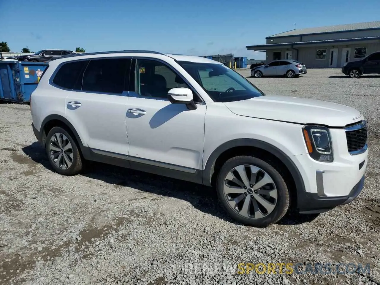 3 Photograph of a damaged car 5XYP64HC4NG285385 KIA TELLURIDE 2022