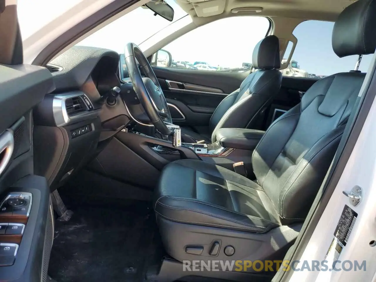 6 Photograph of a damaged car 5XYP64HC4NG285385 KIA TELLURIDE 2022