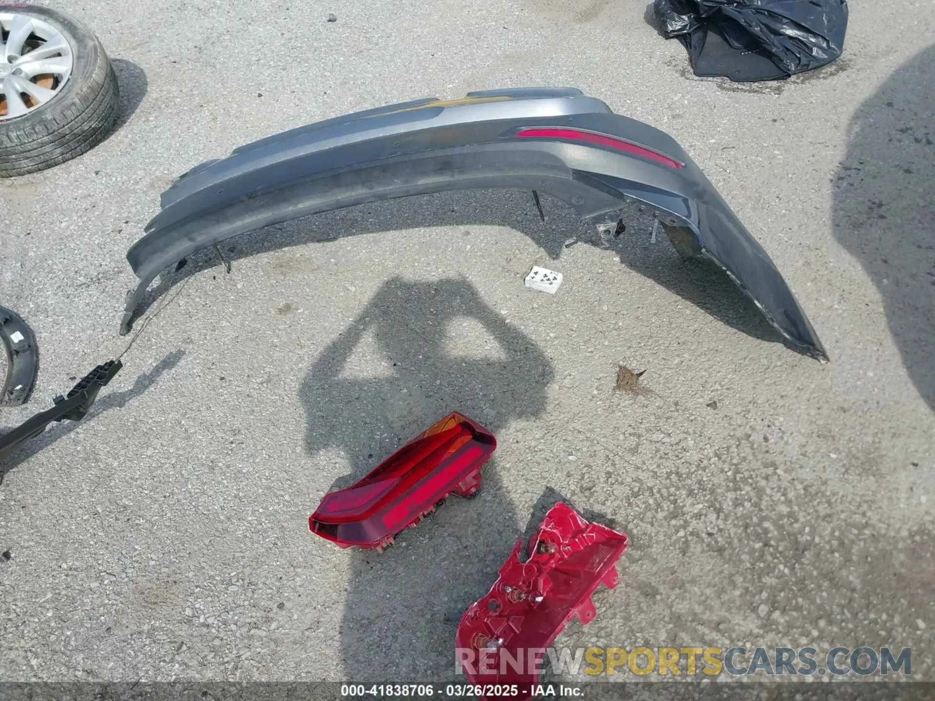 12 Photograph of a damaged car 5XYP64HC6NG232543 KIA TELLURIDE 2022