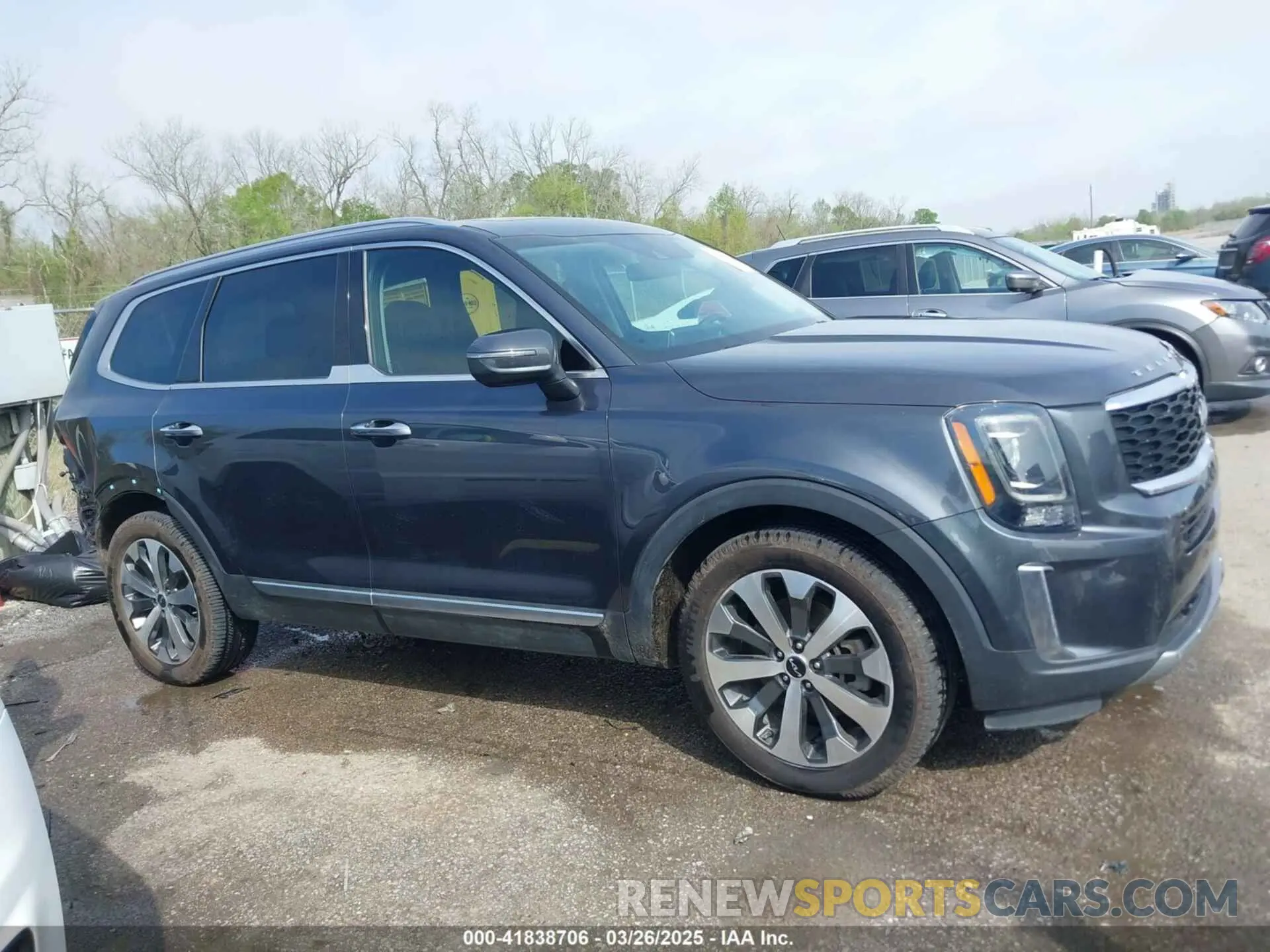 14 Photograph of a damaged car 5XYP64HC6NG232543 KIA TELLURIDE 2022
