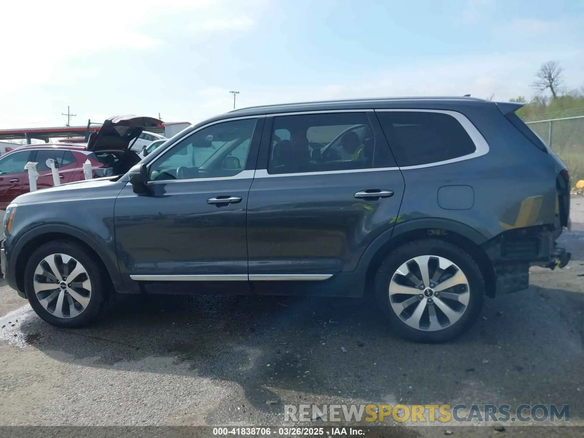 15 Photograph of a damaged car 5XYP64HC6NG232543 KIA TELLURIDE 2022