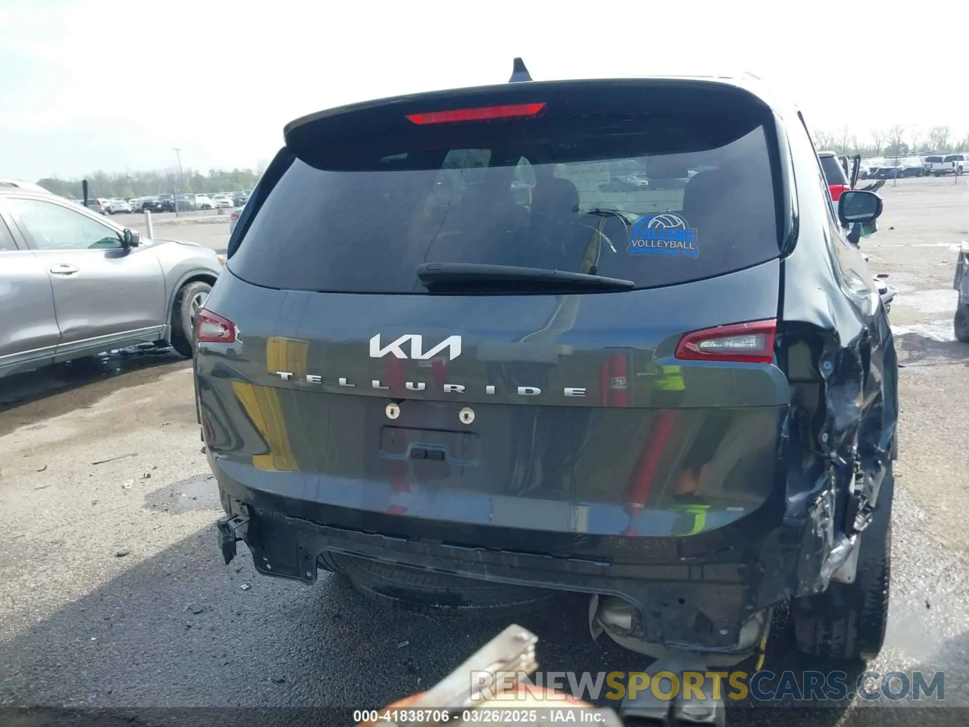 17 Photograph of a damaged car 5XYP64HC6NG232543 KIA TELLURIDE 2022