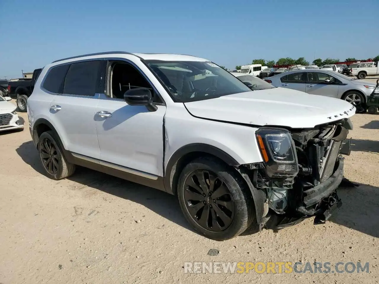 4 Photograph of a damaged car 5XYP6DHC2NG241756 KIA TELLURIDE 2022