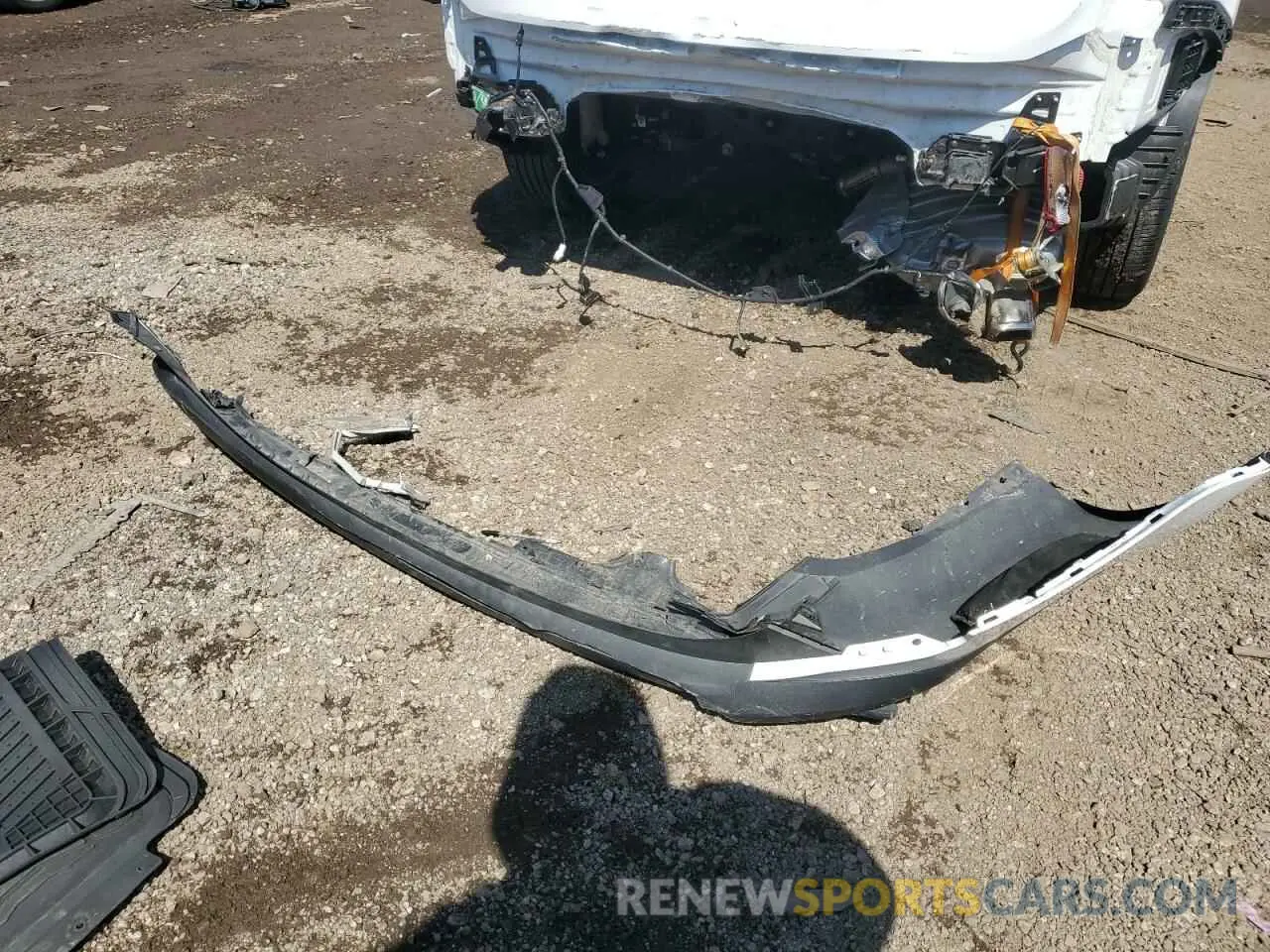 13 Photograph of a damaged car 5XYP6DHC2NG298216 KIA TELLURIDE 2022