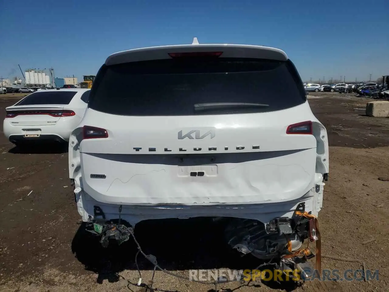 6 Photograph of a damaged car 5XYP6DHC2NG298216 KIA TELLURIDE 2022