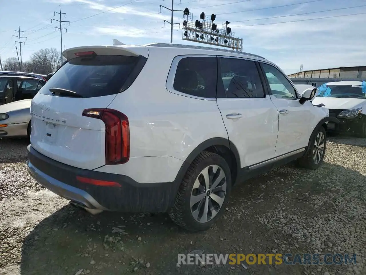 3 Photograph of a damaged car 5XYP6DHC3NG211035 KIA TELLURIDE 2022