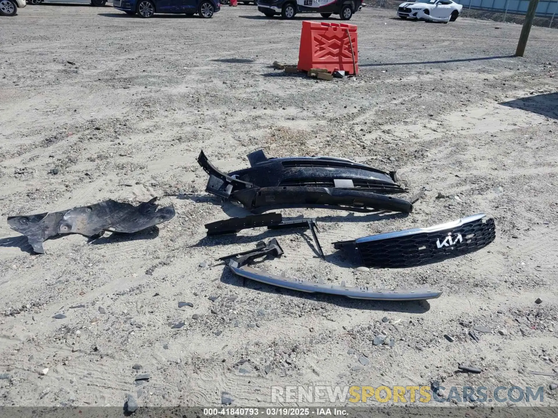 11 Photograph of a damaged car 5XYP6DHC3NG239238 KIA TELLURIDE 2022