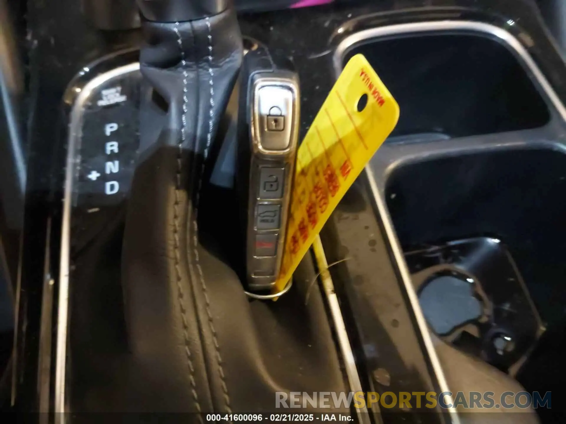 11 Photograph of a damaged car 5XYP6DHC7NG222796 KIA TELLURIDE 2022