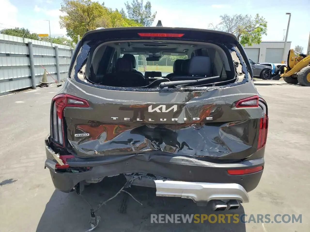 6 Photograph of a damaged car 5XYP6DHC7NG241722 KIA TELLURIDE 2022