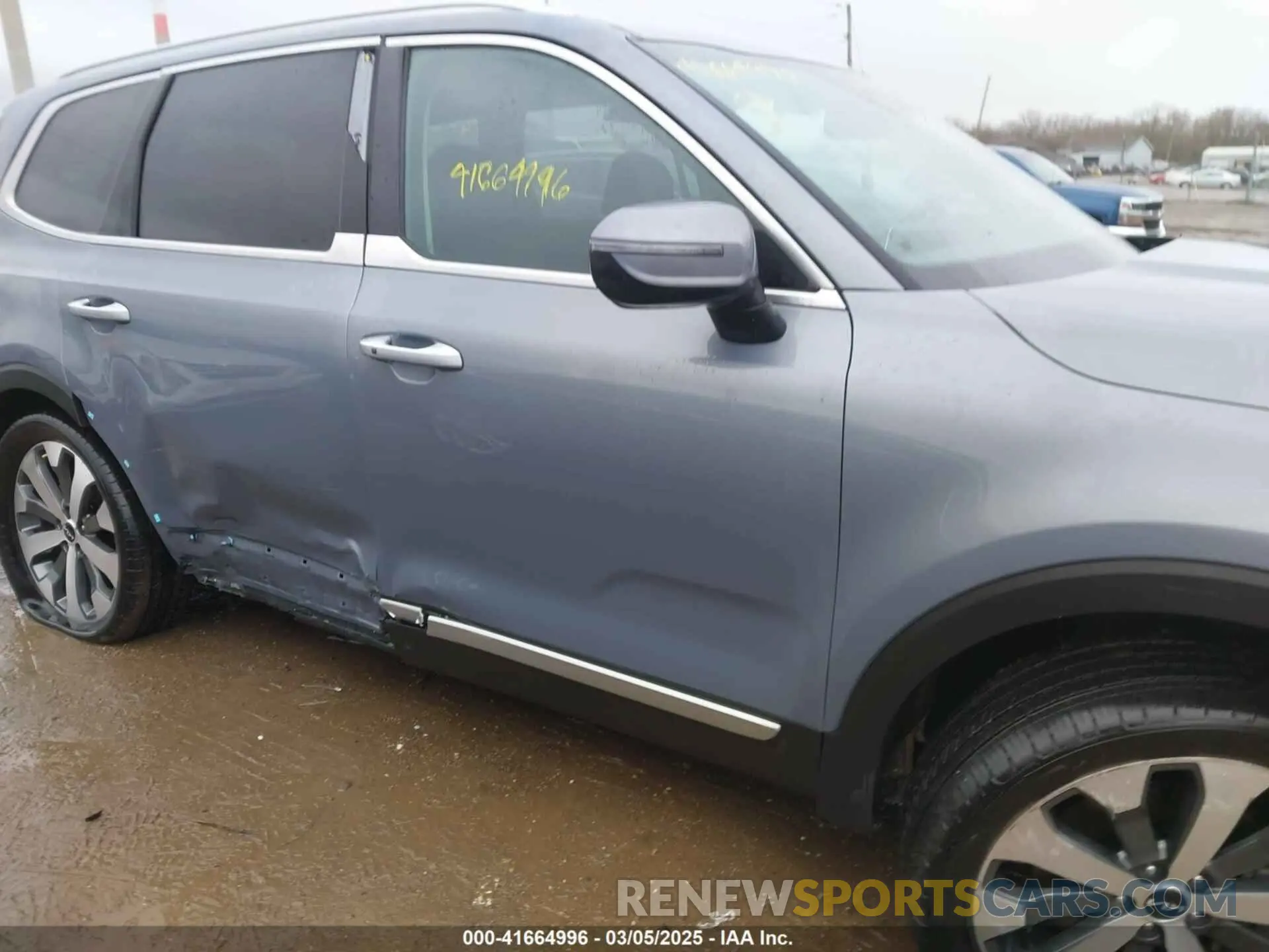 13 Photograph of a damaged car 5XYP6DHC8NG310756 KIA TELLURIDE 2022