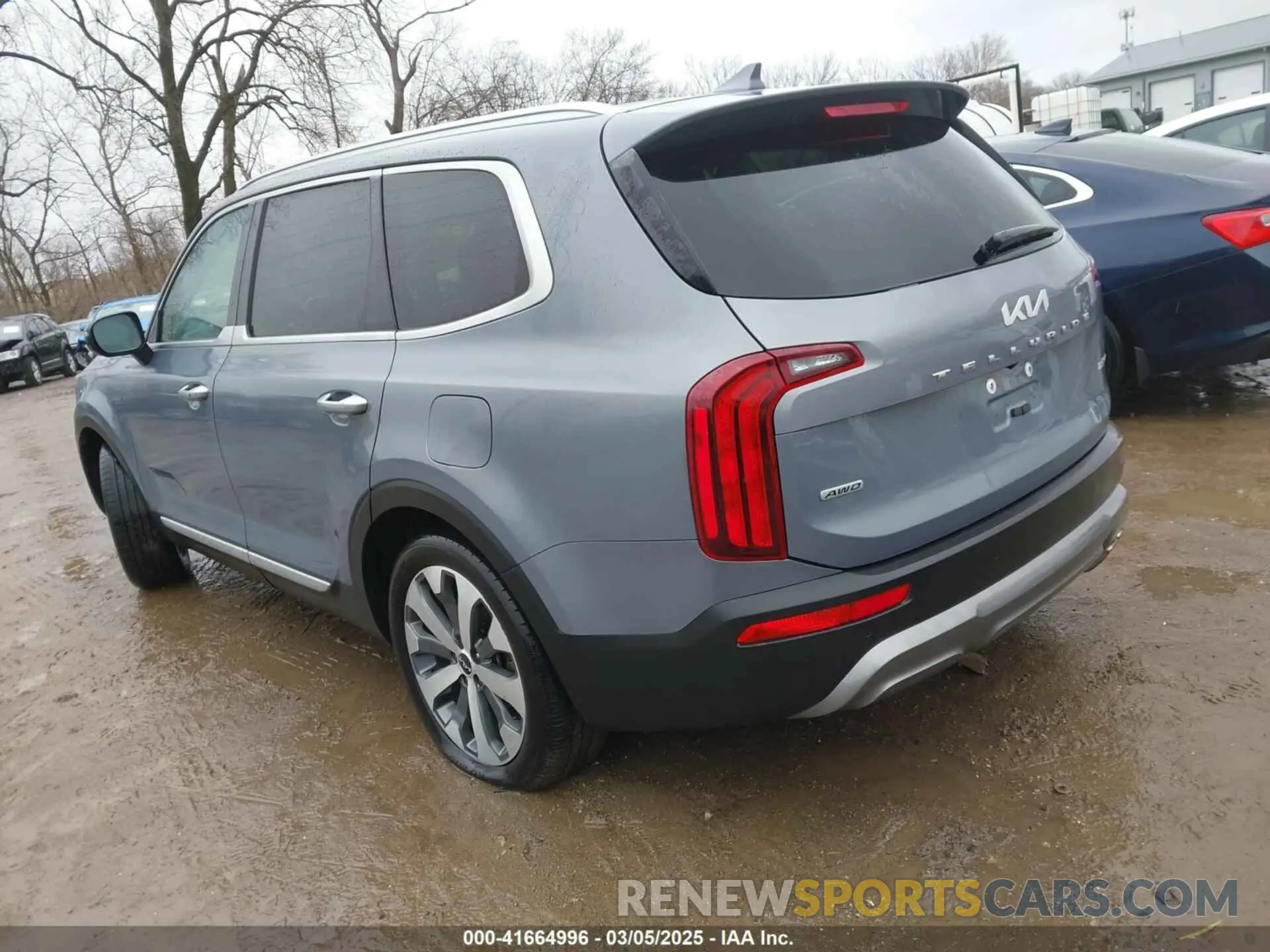 3 Photograph of a damaged car 5XYP6DHC8NG310756 KIA TELLURIDE 2022
