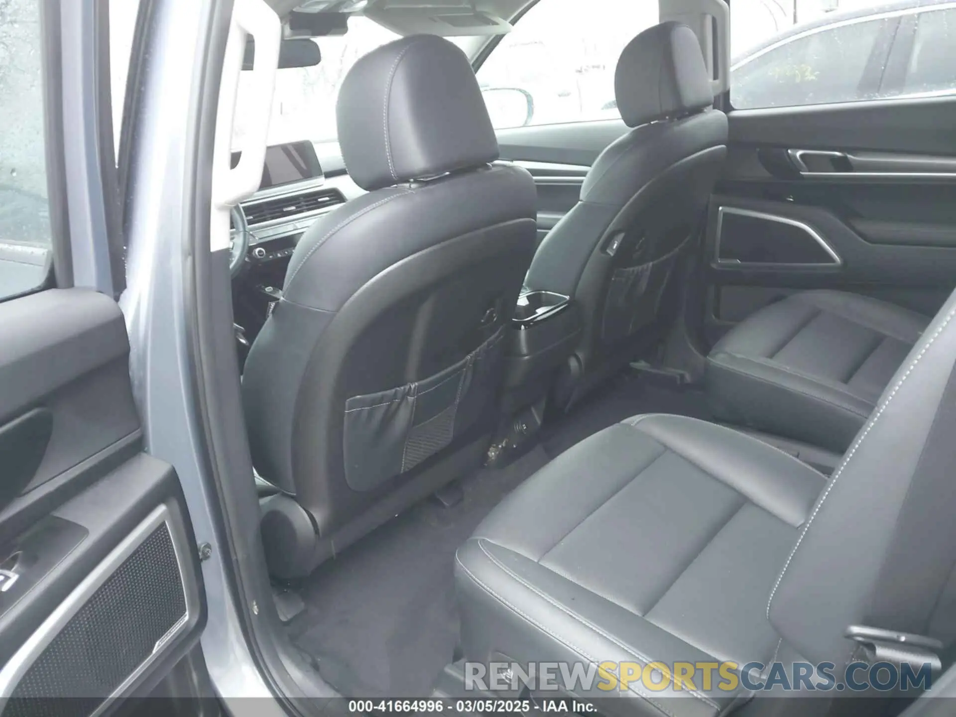 8 Photograph of a damaged car 5XYP6DHC8NG310756 KIA TELLURIDE 2022