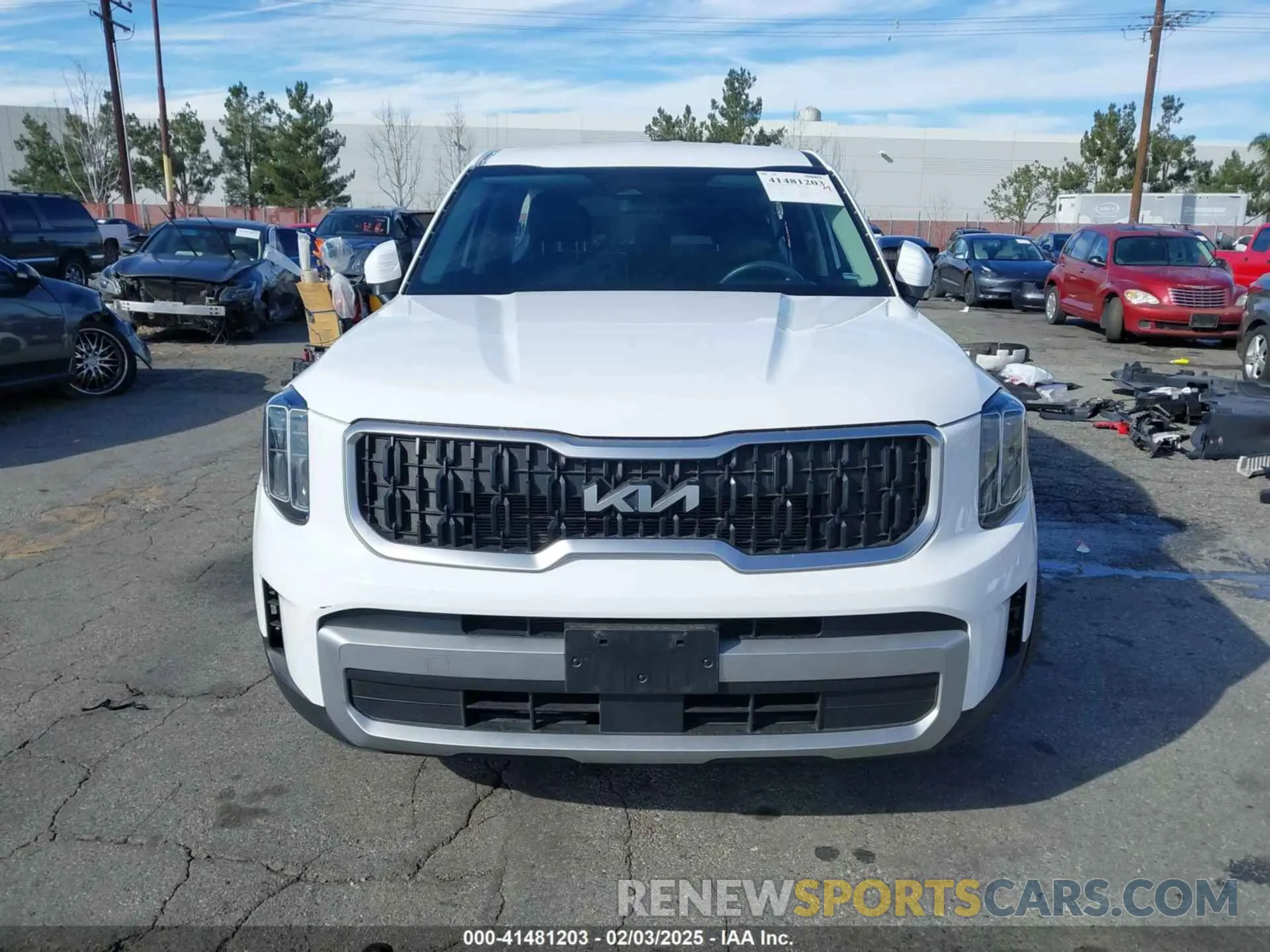13 Photograph of a damaged car 5XYP24GCXPG374636 KIA TELLURIDE 2023
