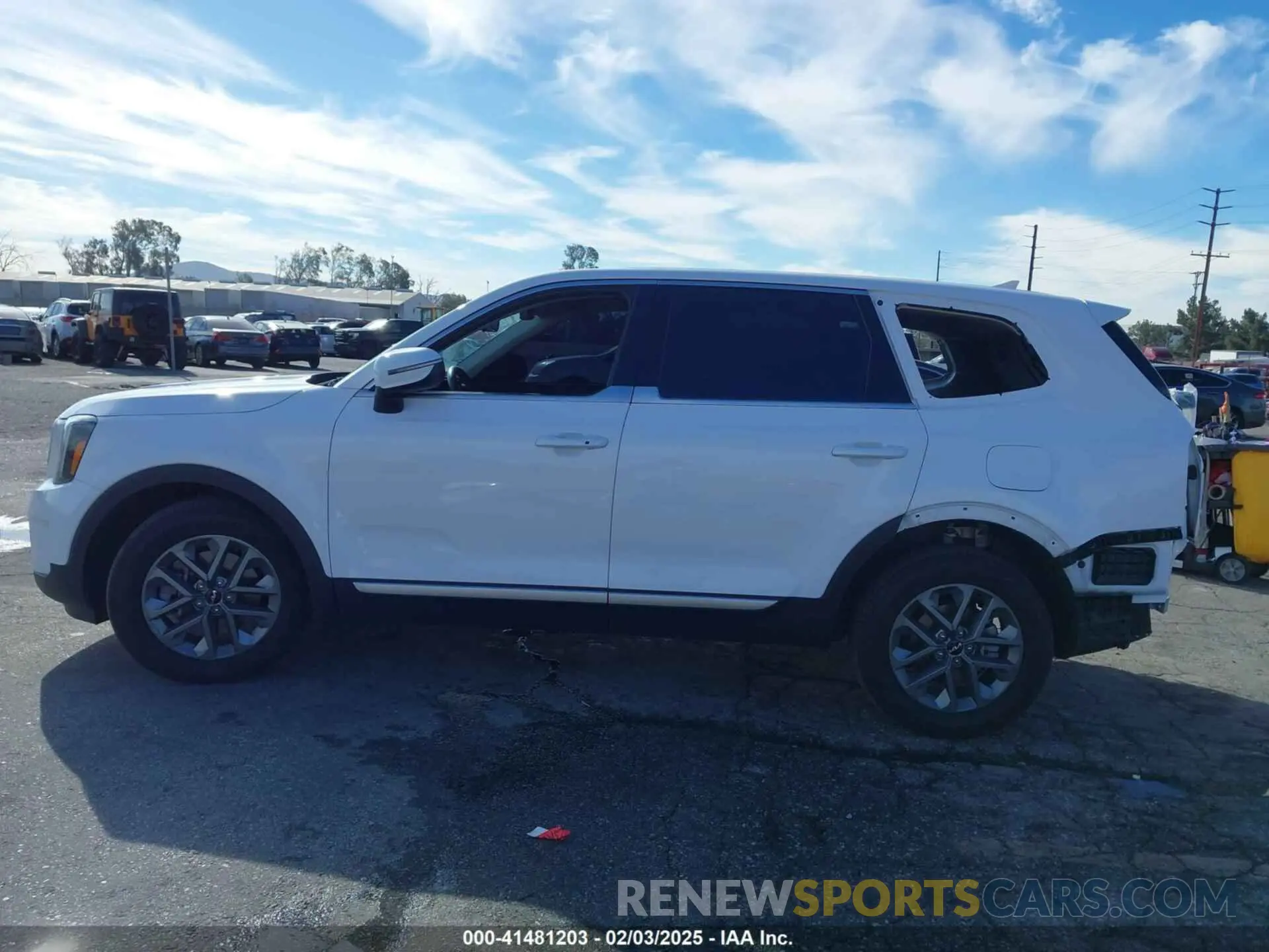 15 Photograph of a damaged car 5XYP24GCXPG374636 KIA TELLURIDE 2023