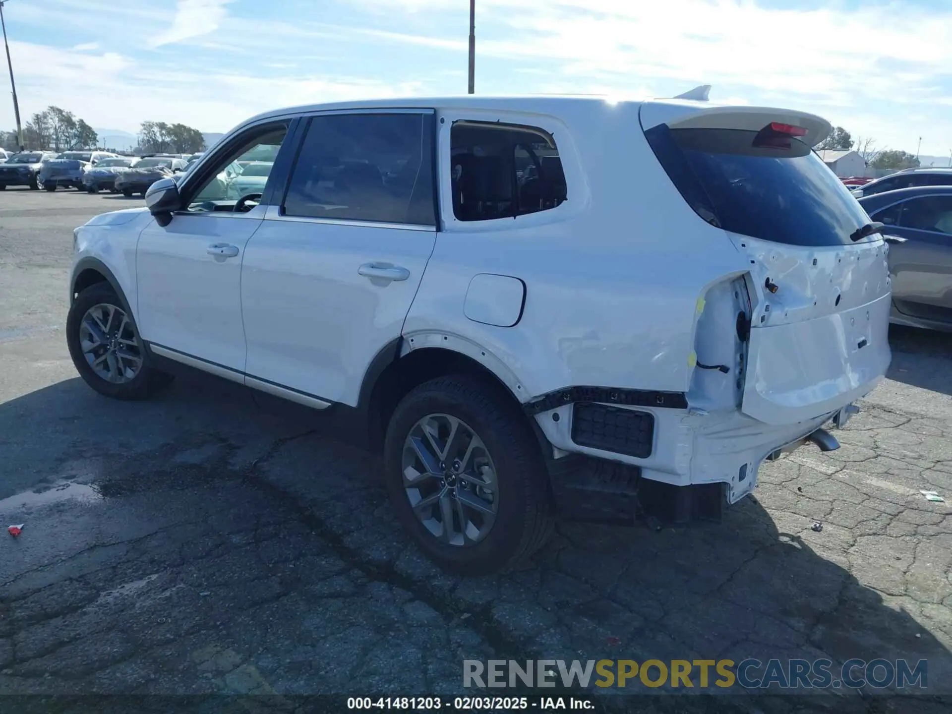 3 Photograph of a damaged car 5XYP24GCXPG374636 KIA TELLURIDE 2023