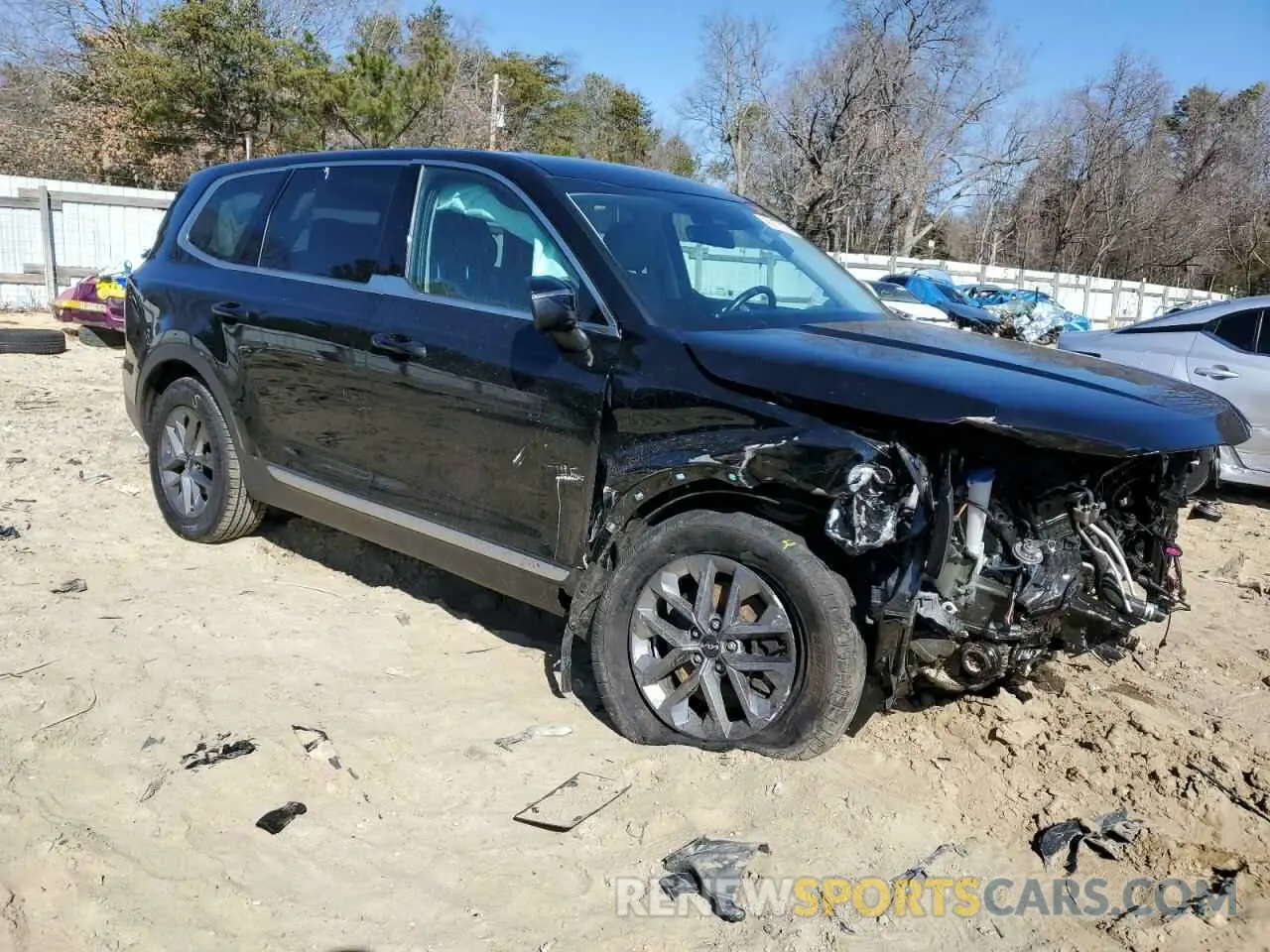 4 Photograph of a damaged car 5XYP2DGCXPG389363 KIA TELLURIDE 2023