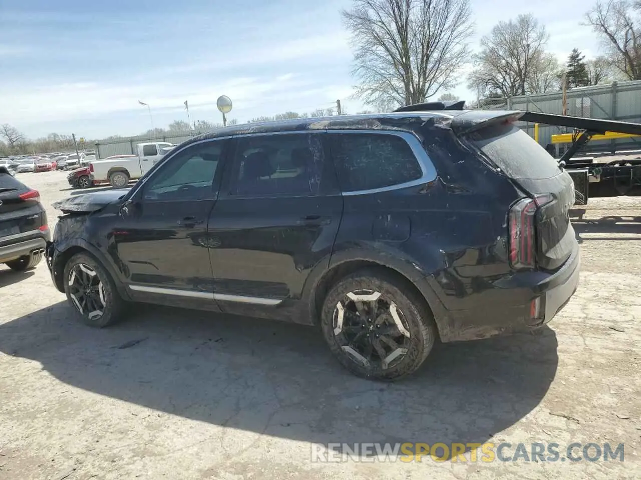 2 Photograph of a damaged car 5XYP34GC0PG347913 KIA TELLURIDE 2023