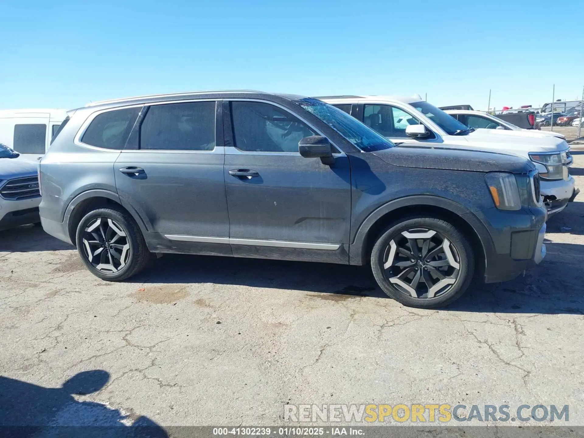 13 Photograph of a damaged car 5XYP34GC4PG382146 KIA TELLURIDE 2023