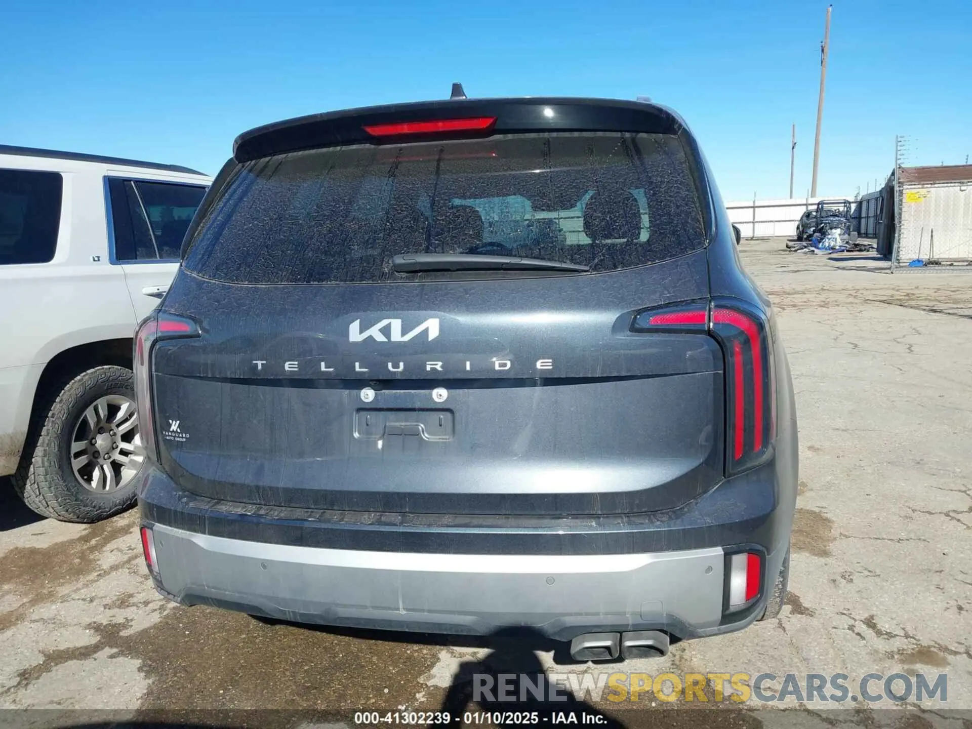 16 Photograph of a damaged car 5XYP34GC4PG382146 KIA TELLURIDE 2023