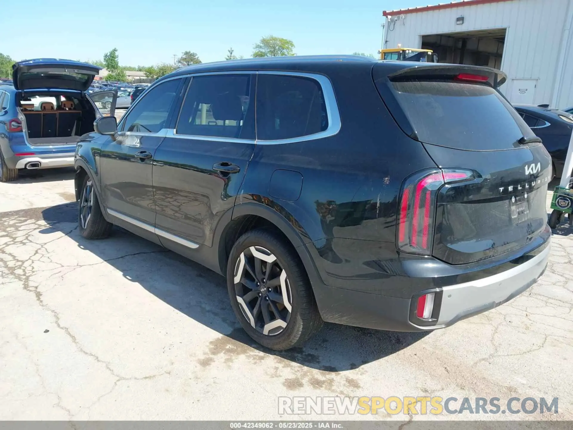 3 Photograph of a damaged car 5XYP34GC5PG364030 KIA TELLURIDE 2023