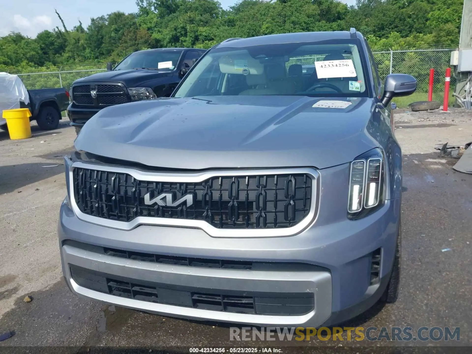 13 Photograph of a damaged car 5XYP34GC6PG382858 KIA TELLURIDE 2023