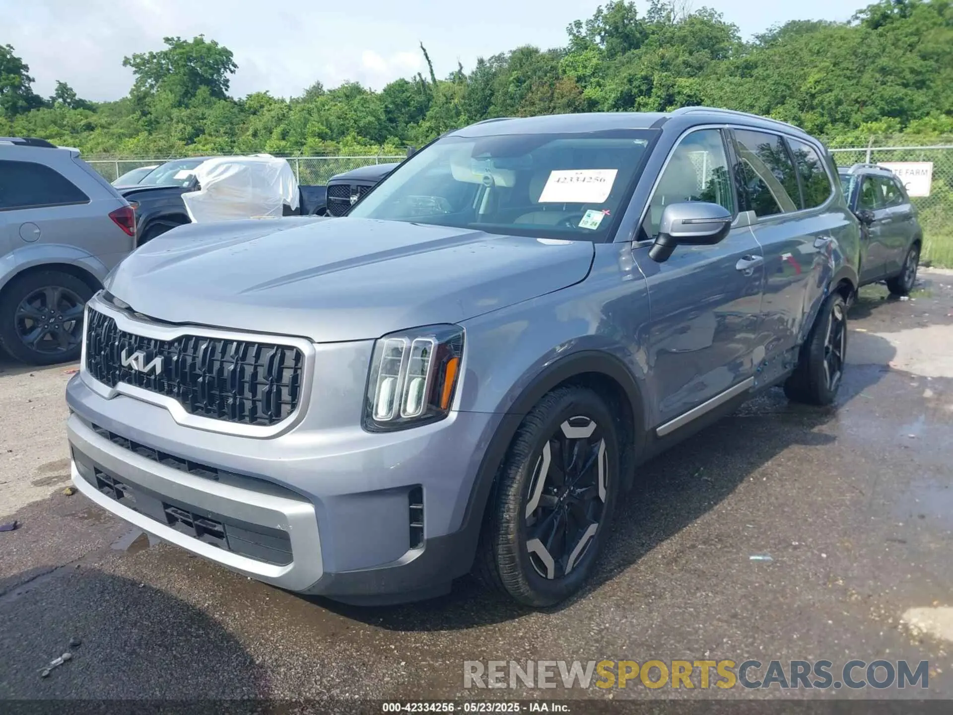 2 Photograph of a damaged car 5XYP34GC6PG382858 KIA TELLURIDE 2023