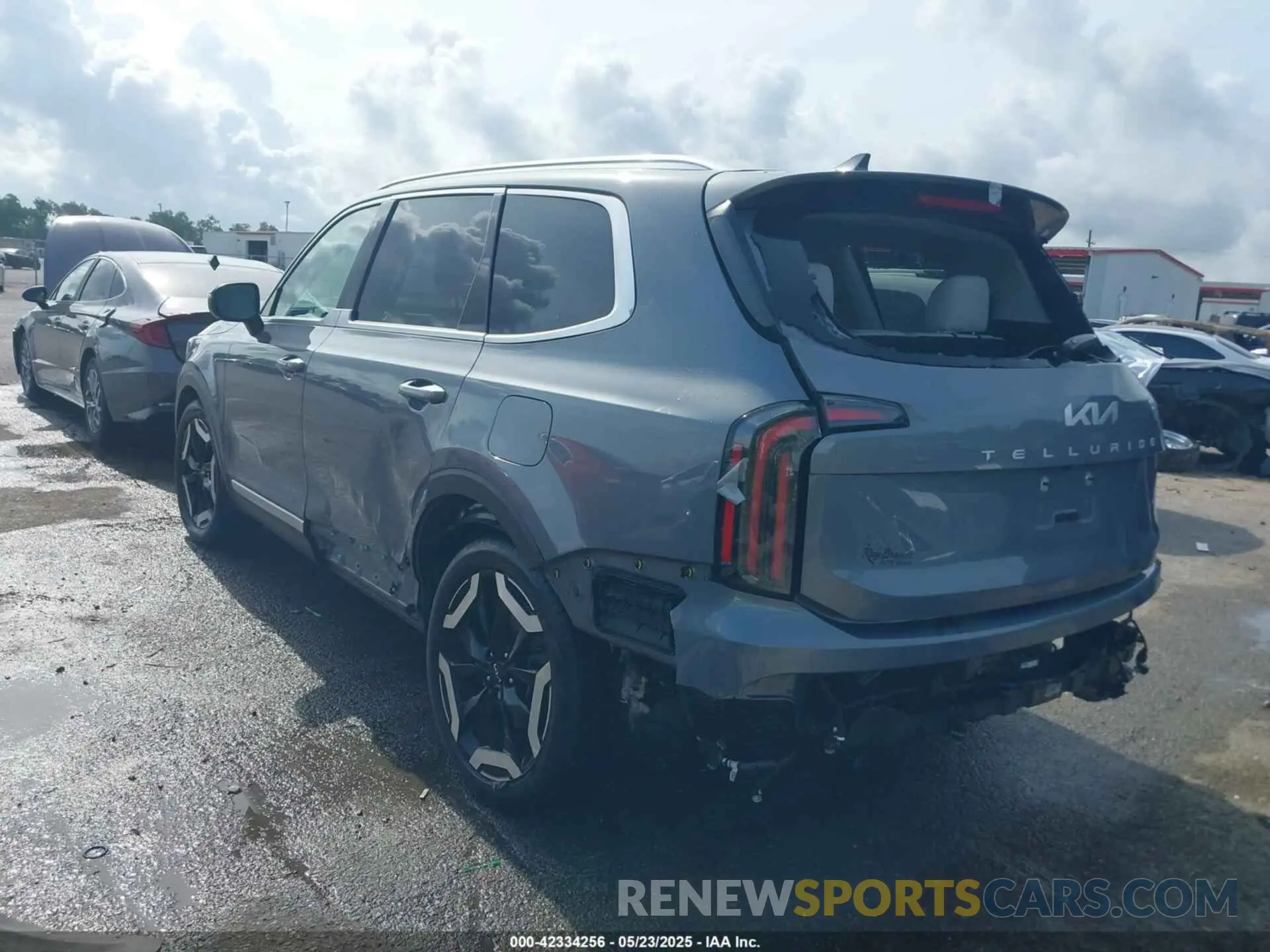 3 Photograph of a damaged car 5XYP34GC6PG382858 KIA TELLURIDE 2023