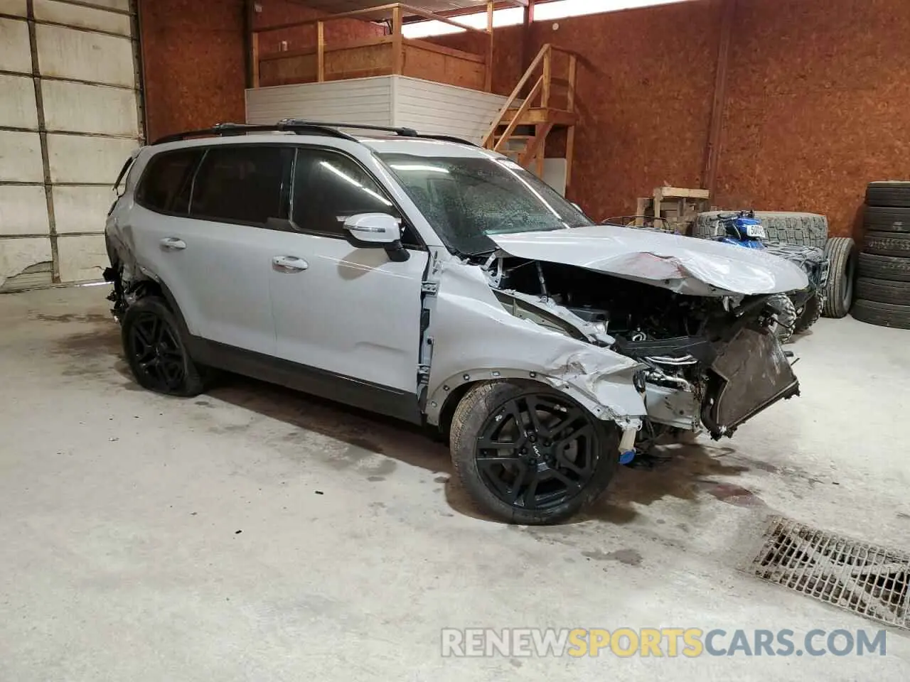 4 Photograph of a damaged car 5XYP3DGC0PG327418 KIA TELLURIDE 2023