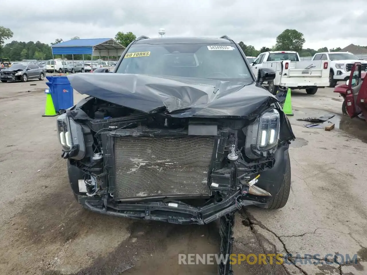 5 Photograph of a damaged car 5XYP3DGC2PG329428 KIA TELLURIDE 2023