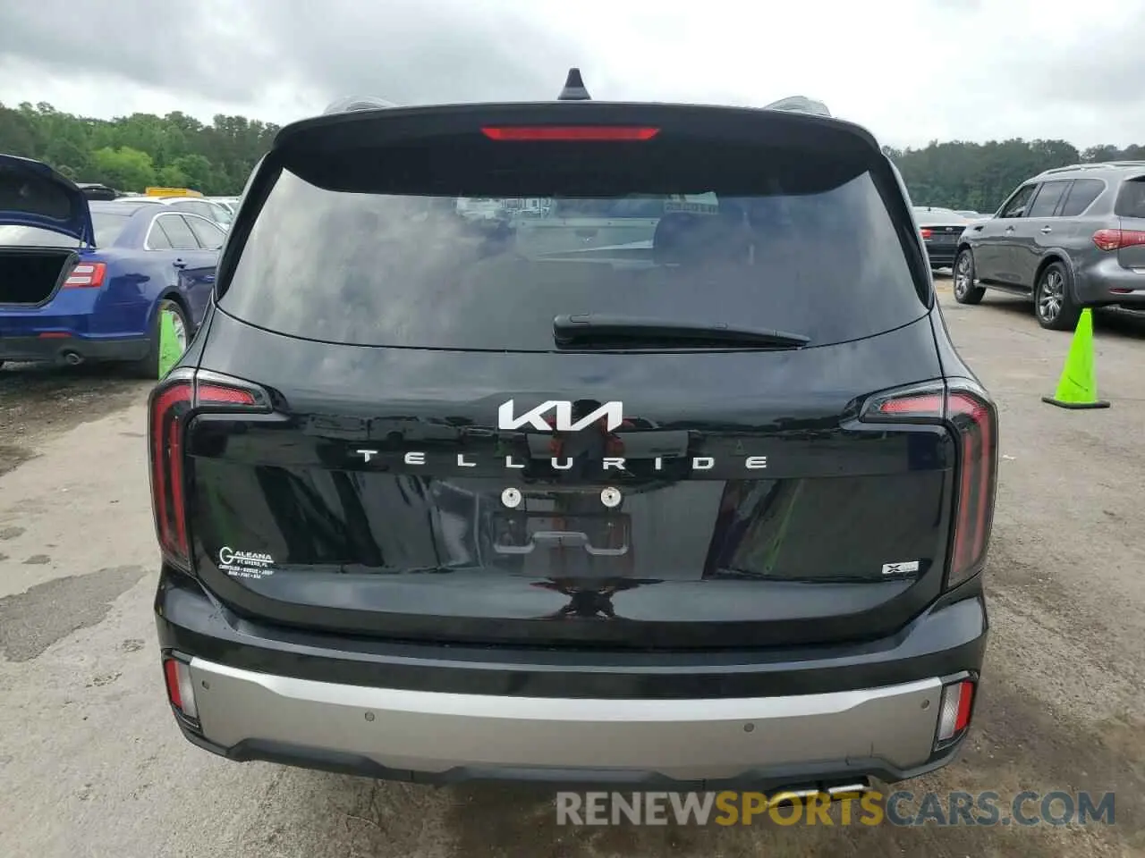 6 Photograph of a damaged car 5XYP3DGC2PG329428 KIA TELLURIDE 2023