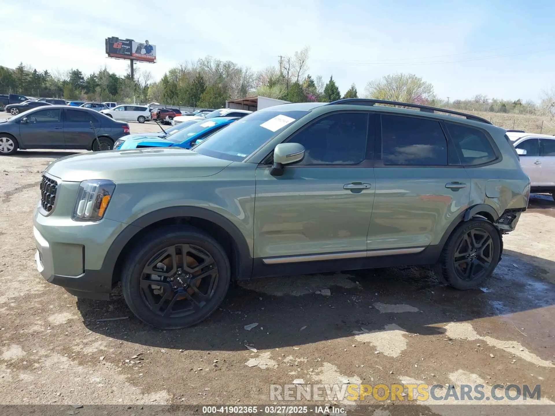 15 Photograph of a damaged car 5XYP3DGC6PG340089 KIA TELLURIDE 2023