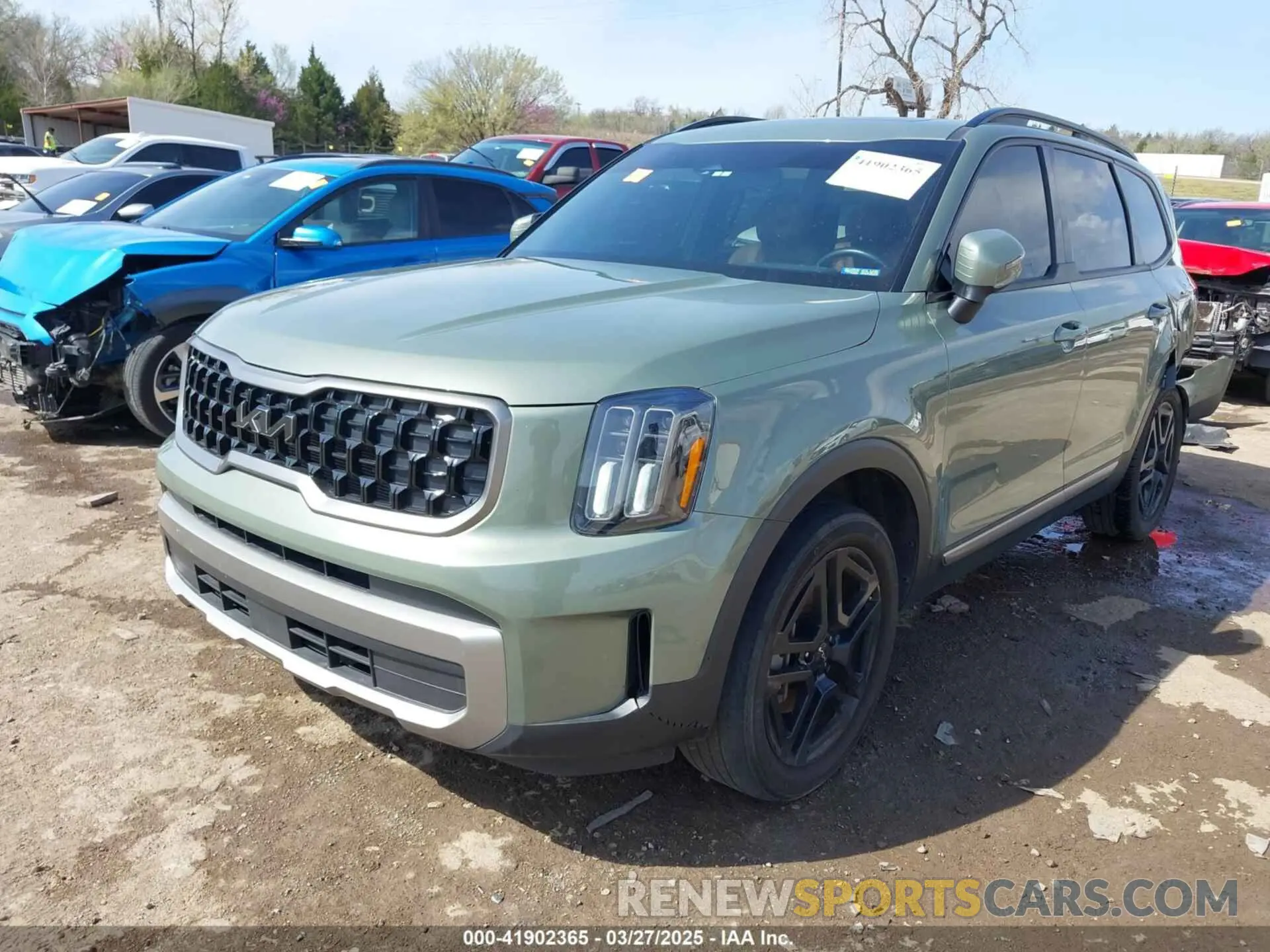 2 Photograph of a damaged car 5XYP3DGC6PG340089 KIA TELLURIDE 2023