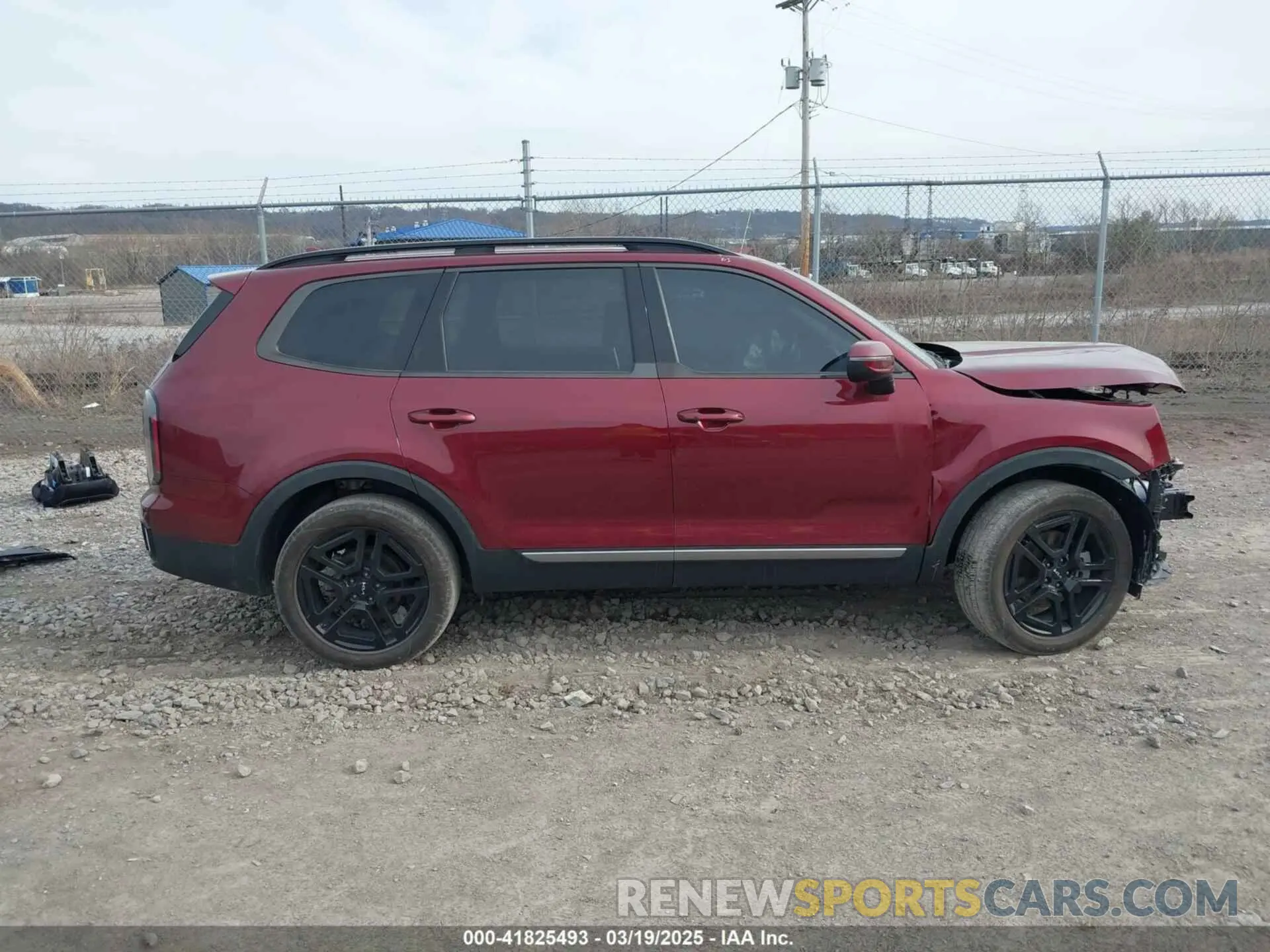 14 Photograph of a damaged car 5XYP3DGC7PG351361 KIA TELLURIDE 2023