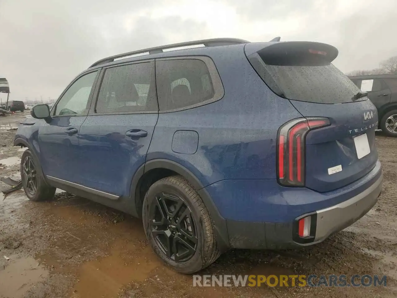 2 Photograph of a damaged car 5XYP3DGC7PG404463 KIA TELLURIDE 2023