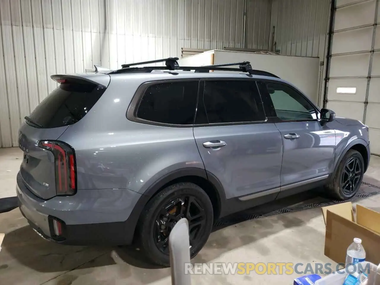 3 Photograph of a damaged car 5XYP3DGC8PG372784 KIA TELLURIDE 2023