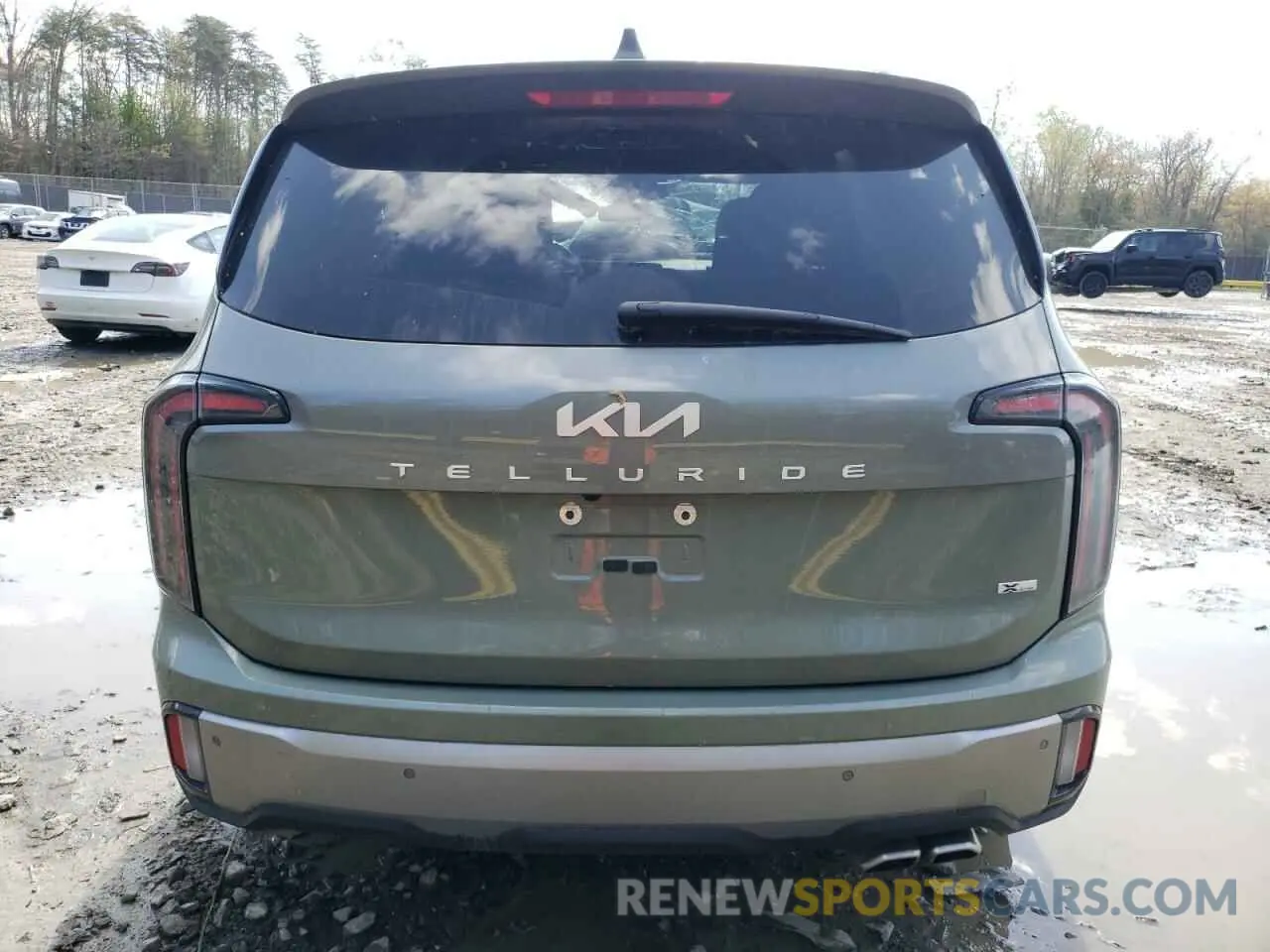 6 Photograph of a damaged car 5XYP3DGC9PG337381 KIA TELLURIDE 2023
