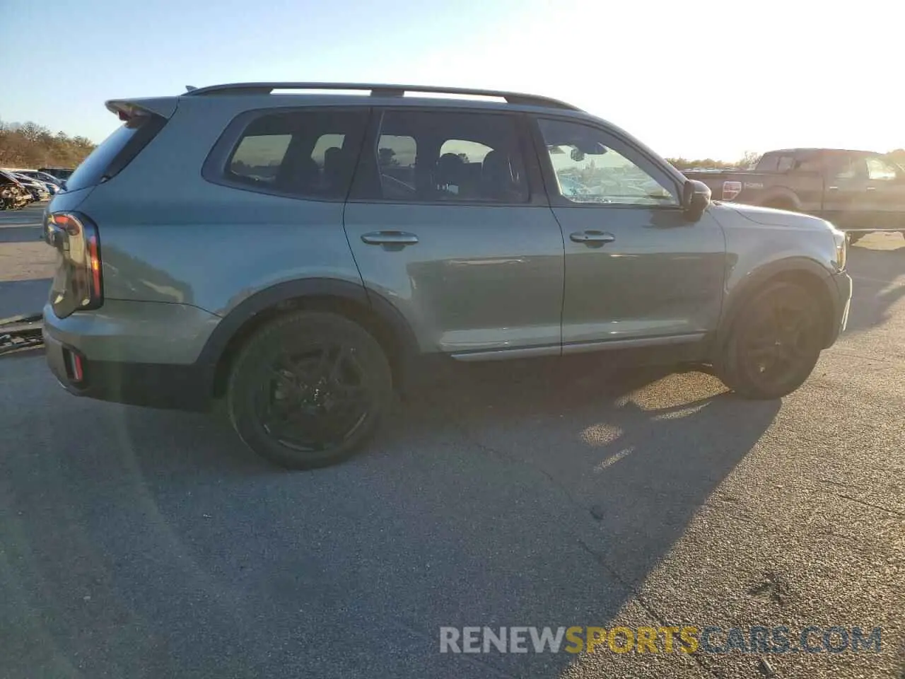 3 Photograph of a damaged car 5XYP3DGCXPG360992 KIA TELLURIDE 2023