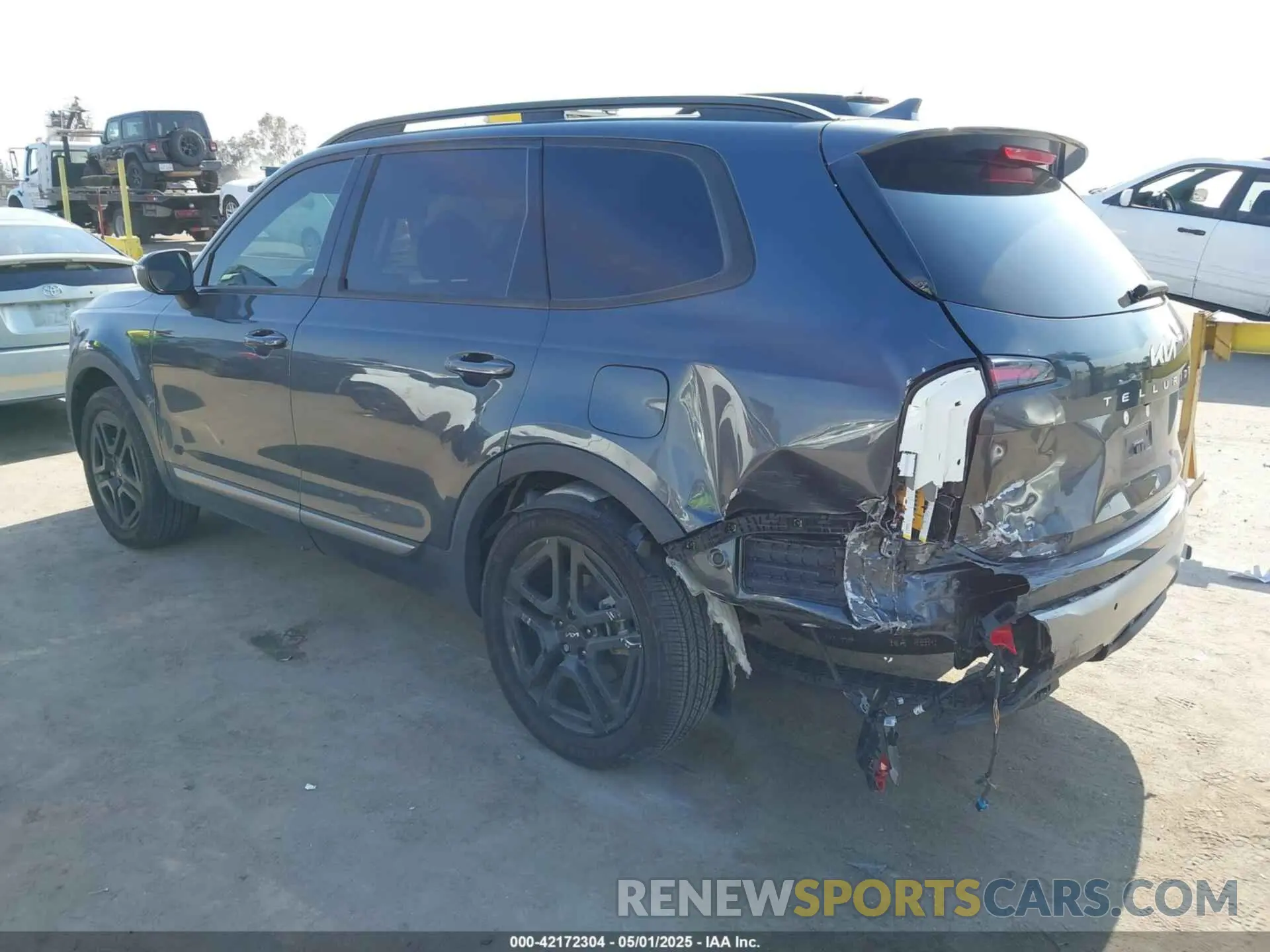 3 Photograph of a damaged car 5XYP3DGCXPG394527 KIA TELLURIDE 2023