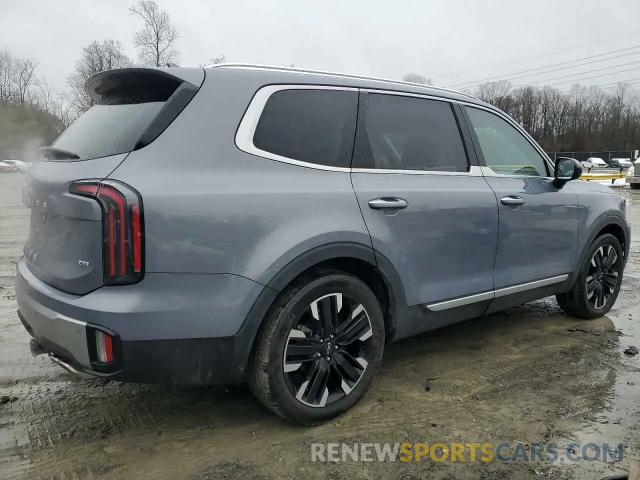 3 Photograph of a damaged car 5XYP5DGC0PG335948 KIA TELLURIDE 2023