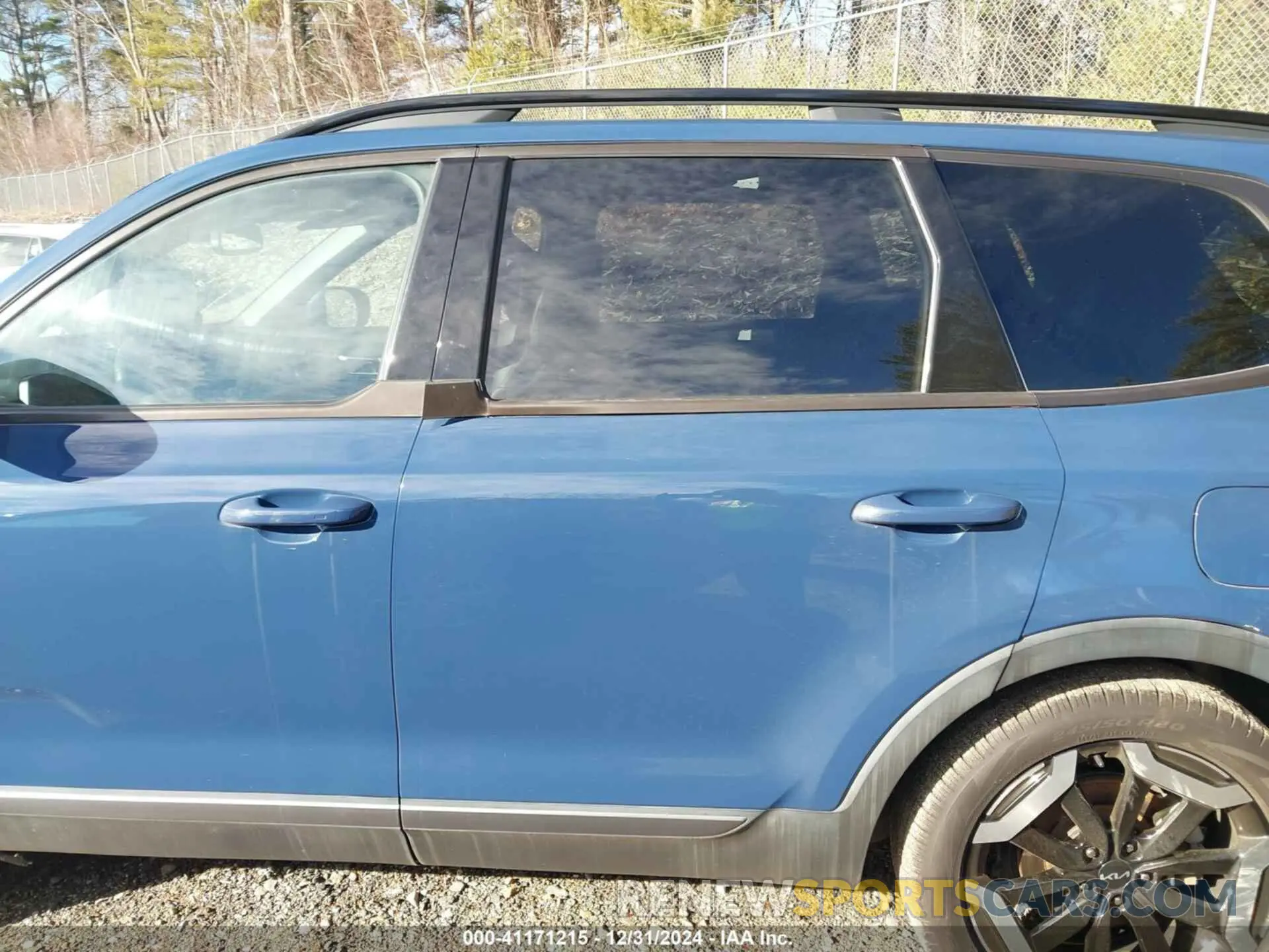 14 Photograph of a damaged car 5XYP5DGC2PG357935 KIA TELLURIDE 2023