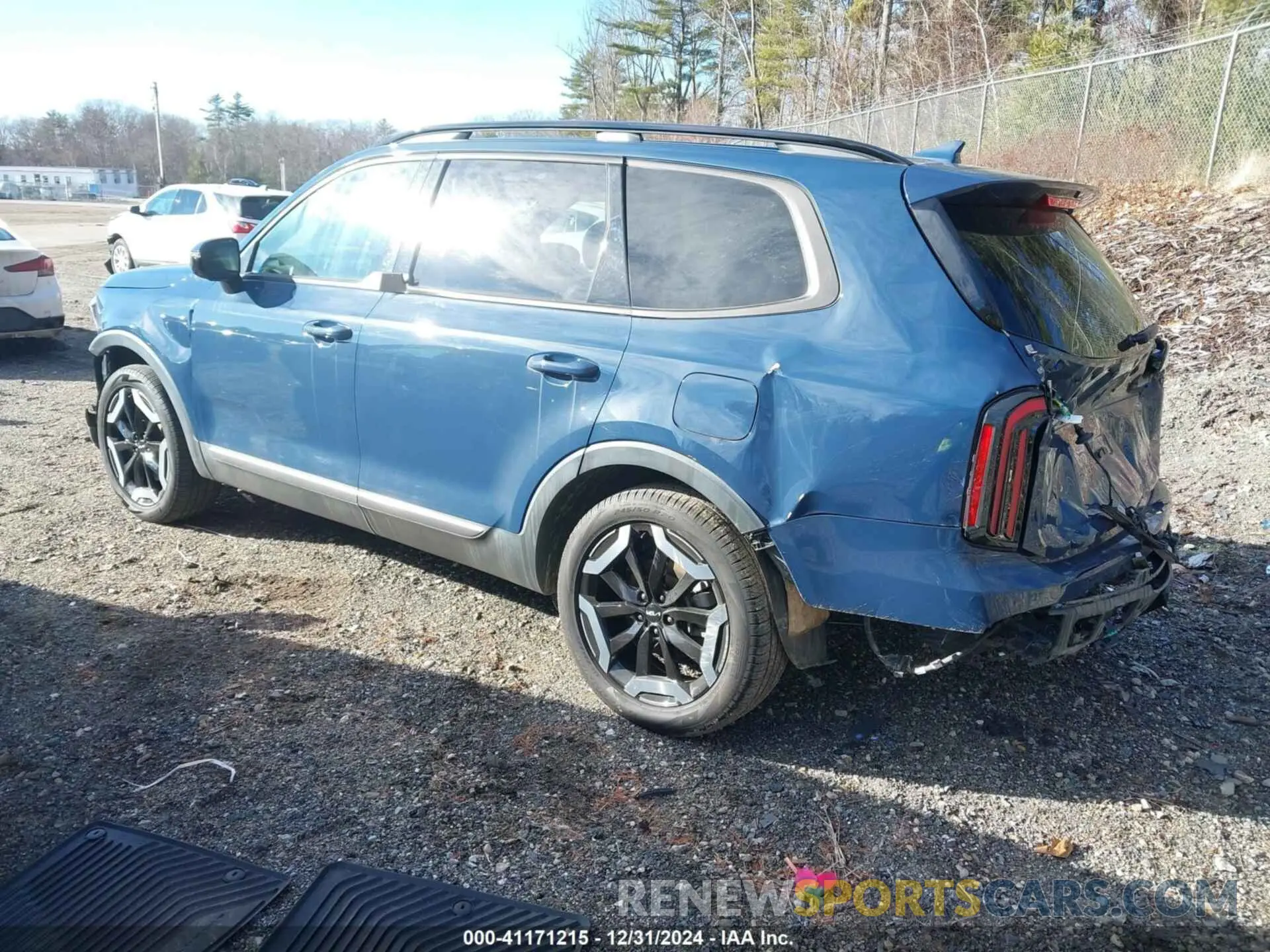 3 Photograph of a damaged car 5XYP5DGC2PG357935 KIA TELLURIDE 2023